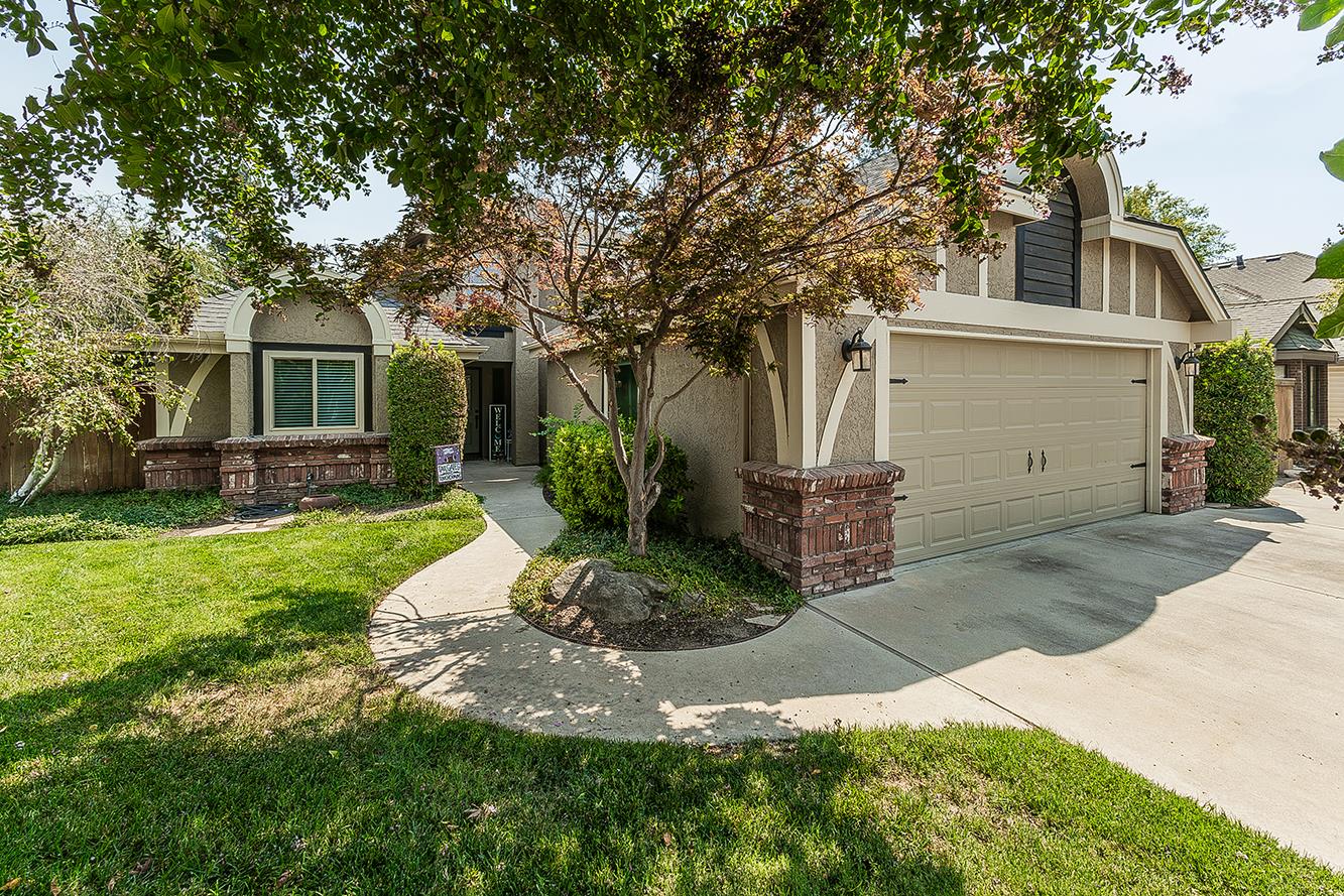 640 E Pintail Cir
