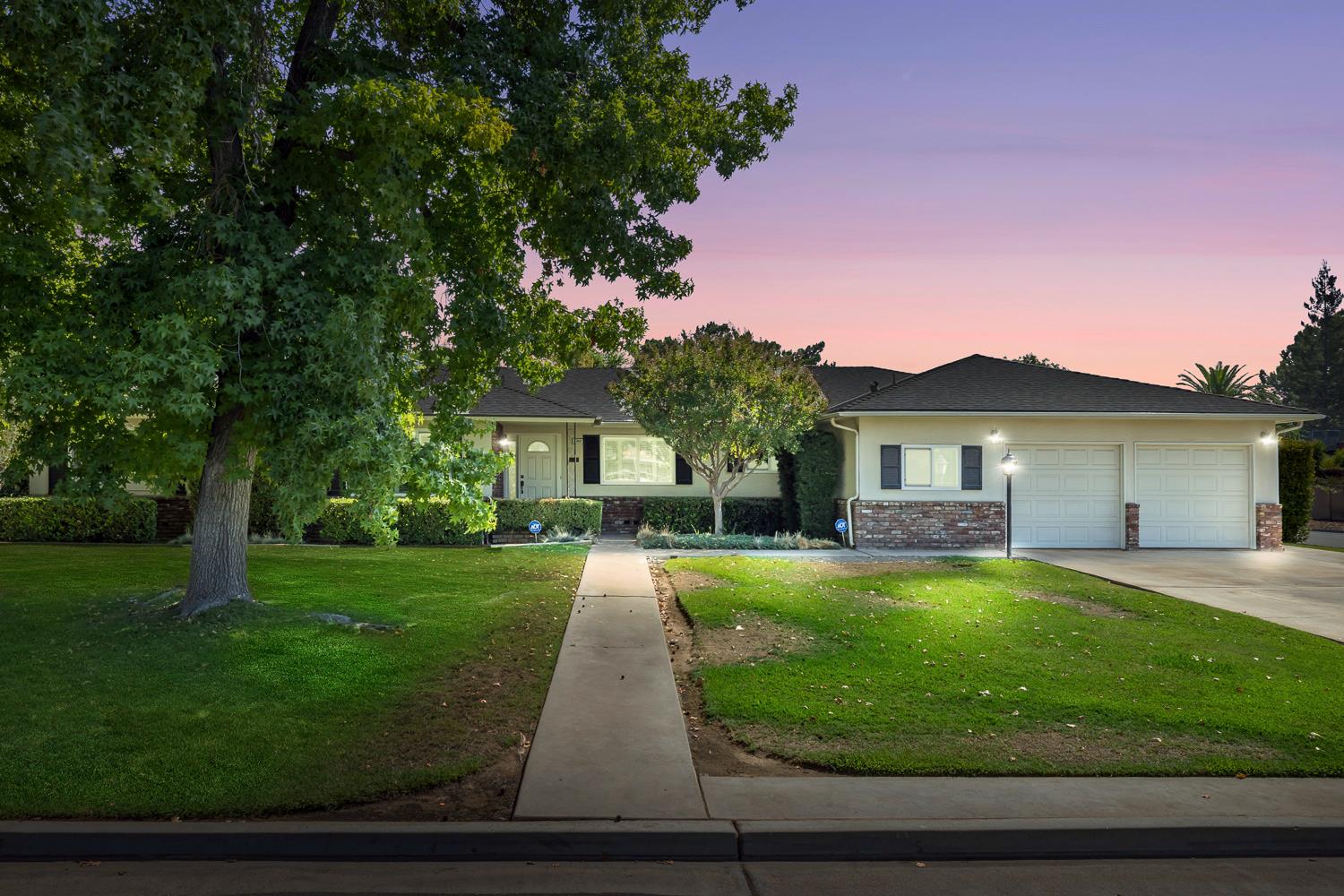 6302 N Durant Ave